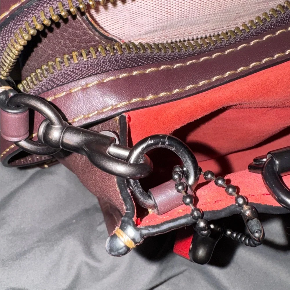 Coach rogue 25-Oxblood - Picture 12 of 16